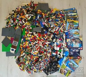 LEGO - spousta setů, viz popis