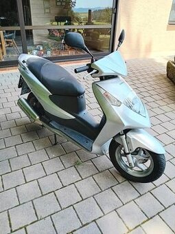 Skútr Honda Dylan 125