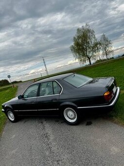 Bmw 730i e32 v8 manuál nová tk