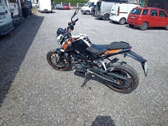 KTM 125 Duke - 1