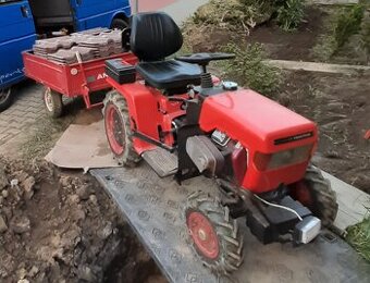 Prodám MT8 mini 070 V-Twin 16HP + vozík