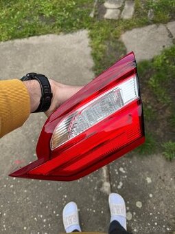 Ford Fiesta mk8 2017+ zadní led světlo