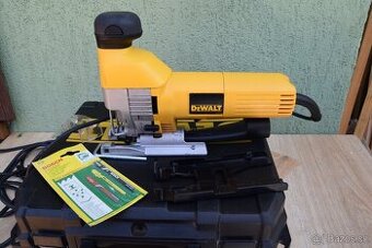 Přímočará pila Dewalt 323 K