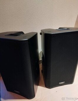 Pár QSC K12 + originální obaly