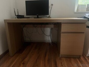 Psací stůl MALM ikea