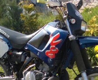 Koupim tyto plasty na cagiva w8