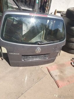 VW TOURAN 2005 PÁTÉ DVEŘE