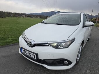 Toyota Auris 1.4 d-4d 2016 fcl Dph