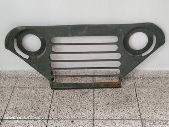 Mřížka-maska chladiče z vojenského vozidla M151 MUTT