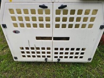 Přepravní box na psy