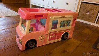 Barbie karavan