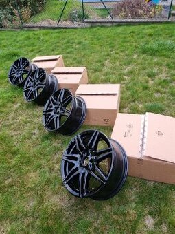 Originál ALU kola MERCEDES AMG W447 245/45 R19