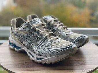 ASICS gel-kayano 14 – vel. 42.5 EUR (27 cm)