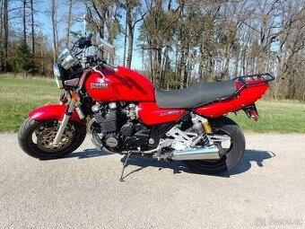 Yamaha XJR 1200