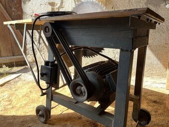 Okružní pila(cirgulárka)