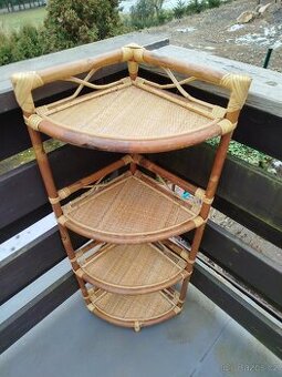 Ratanový rohový regál