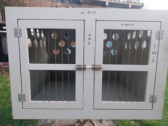 Box pro 2 psy do auta