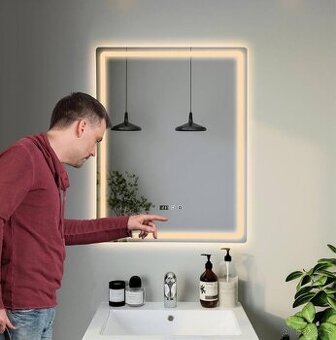 Nové Koupelnové zrcadlo s osvětlením a ohřevem 70x90cm