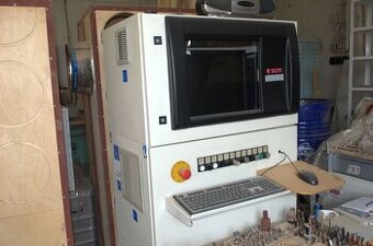 Obráběcí centrum SCM