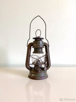 Petrolejová lampa petrolejka Ardolux 133, Maďarsko