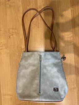 multifunkční kožená kabelka koupena v Itálii