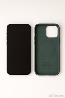 iPhone 15 Pro Max + originální Apple MagSafe kryt