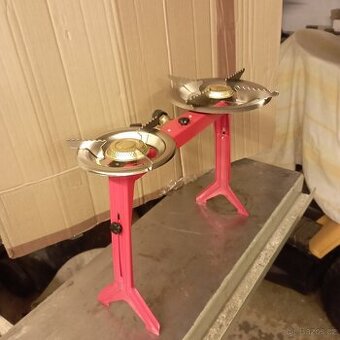 Plynový dvouplotýnkovy hořák