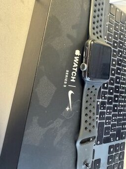 Apple Watch 3 Nike Edition 42m