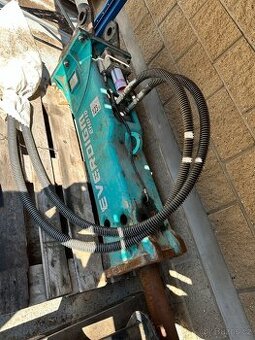 Bourací kladivo Everdigm EHB10 BA