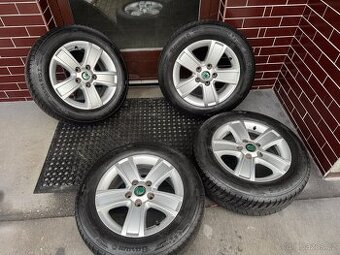 ALU 5x112 R15 Škoda Octavia + zimní Barum 5-6mm – TOP stav