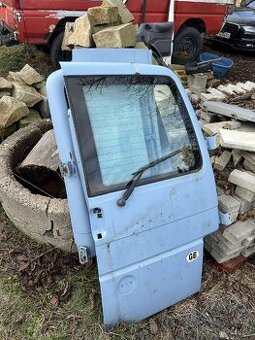 Dělená zadní vrata T4 , kapota