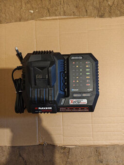 Nabíječka baterií parkside performance