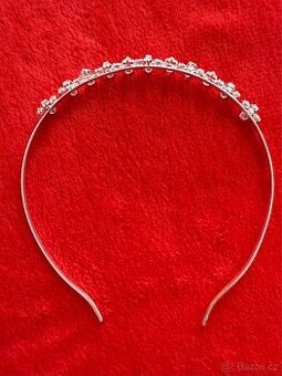 Krásná čelenka s kamínky