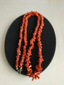 Prodám náhrdelník z červených korálů - 1
