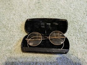 Pozlacené brýle