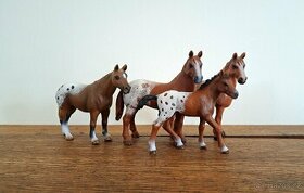 Schleich koně - skupina Appaloosa koní