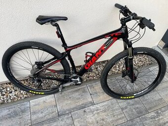 Horské kolo Giant XTC 29” karbon