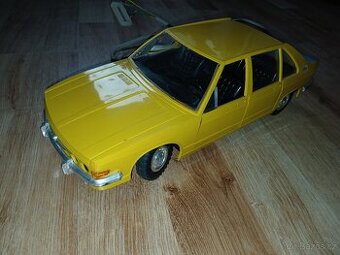 Tatra 613 chromka ites