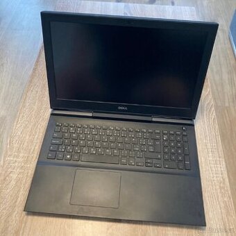Dell Inspiron 15 / 7567