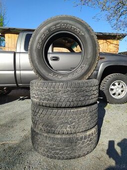 285/70 r17