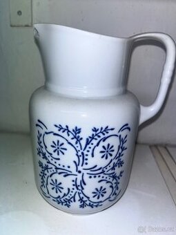 Porcelánový džbán Československo