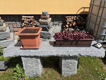 Žulová lavice