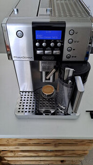 Automatický kávovar Delonghi Primadonna