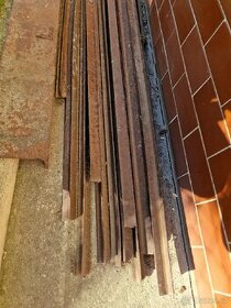 Ocel profilu T 30x30x4mm cca 70M