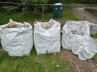Prodám žulové obrubníky a kostky-vlastní odvoz z Tišnova