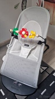 Nová hrazda Motýlci na lehátko BabyBjörn - 1