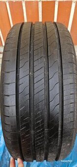 225 45 17 Goodyear EfficientGrip Performance 2