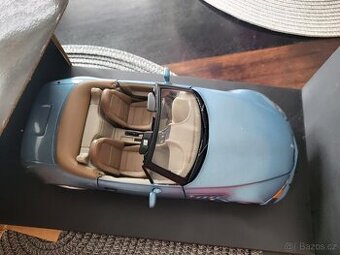 Prodam BMW agend 007 limitka 1:18