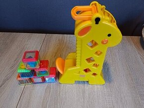 Fisher Price Žirafa + 6 kostek