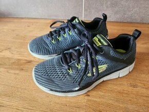 Tenisky Skechers vel 35